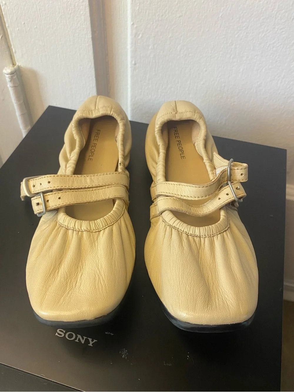 Free People Ballet Flats Women’s Size 6